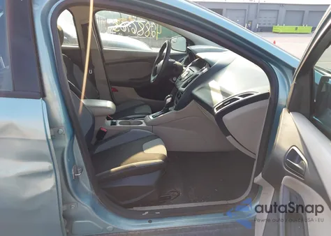 2012 Ford Focus Se z USA, uszkodzony, nr VIN 1FAHP3F28CL475798